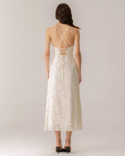 Maxi jurk met spaghettibandjes en elegante slip stijl