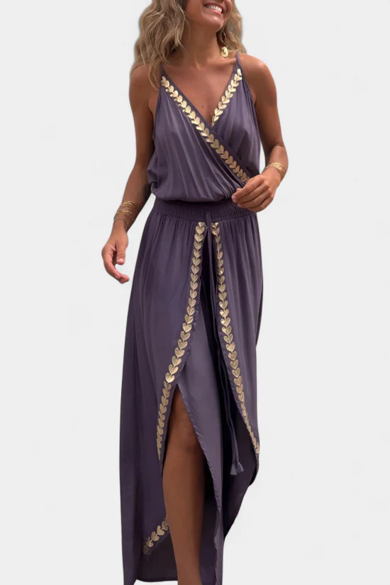 Lange elegante jumpsuit met smalle bandjes diepe halslijn en open pijpen
