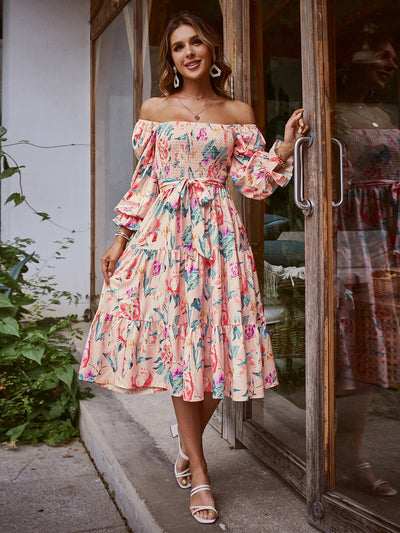 Lange damesjurk met vierkante hals bloemenprint en boho stijl met wijde mouwen