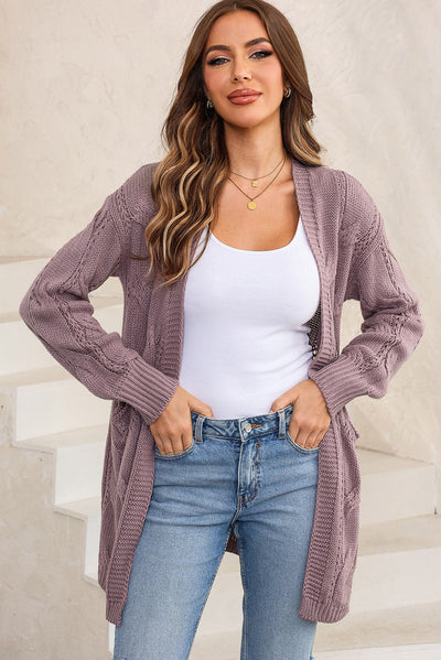 Een comfortabel vest met lange mouwen, ruime zakken en een open stijl voor relaxte dagen.