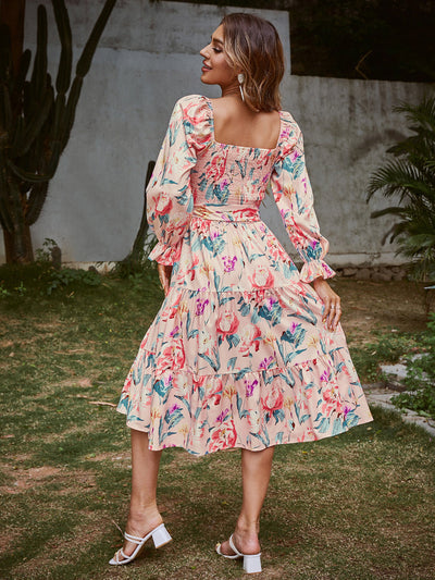Lange damesjurk met vierkante hals bloemenprint en boho stijl met wijde mouwen