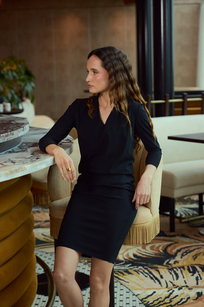 Tijdloze damesjurk met elegante halslijn en halflange mouwen voor elke gelegenheid