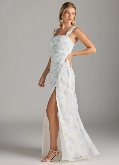 Elegante maxi jurk met vierkante halslijn en bladerenprint