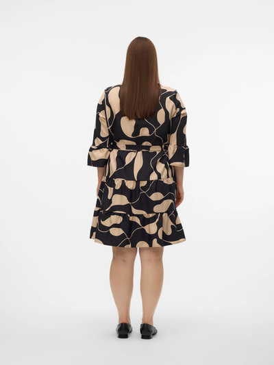 Casual korte jurk met geometrisch patroon en V-hals