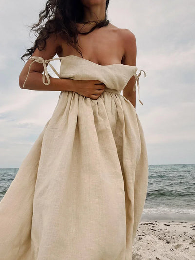 Berta - Elegante strapless jurk met V-halslijn