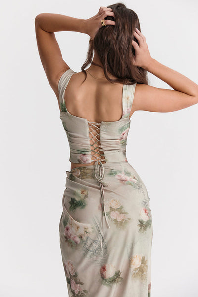 Vintage set met bloemenprint bestaande uit top met vetersluiting en lange rok
