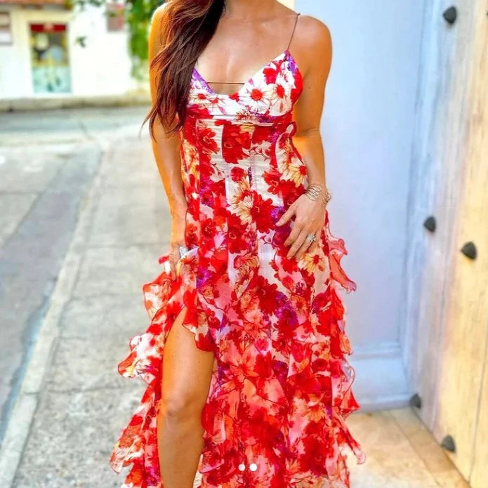 Zomerse maxi jurk met bloemenpatroon ruches en fijne bandjes voor een speelse look