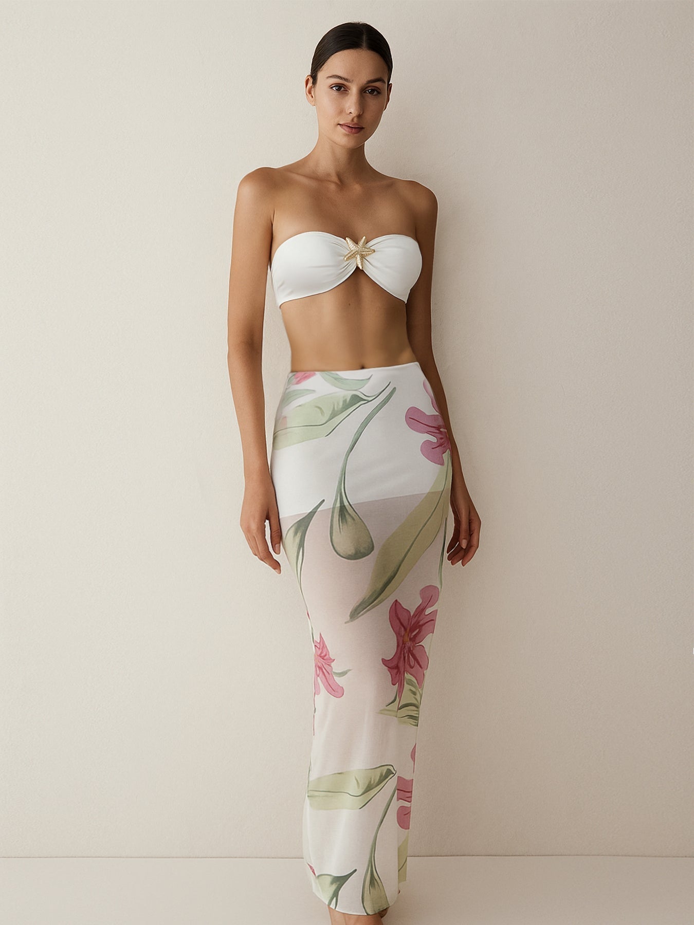 Tweeledig strandsetje met strapless top en lange rok