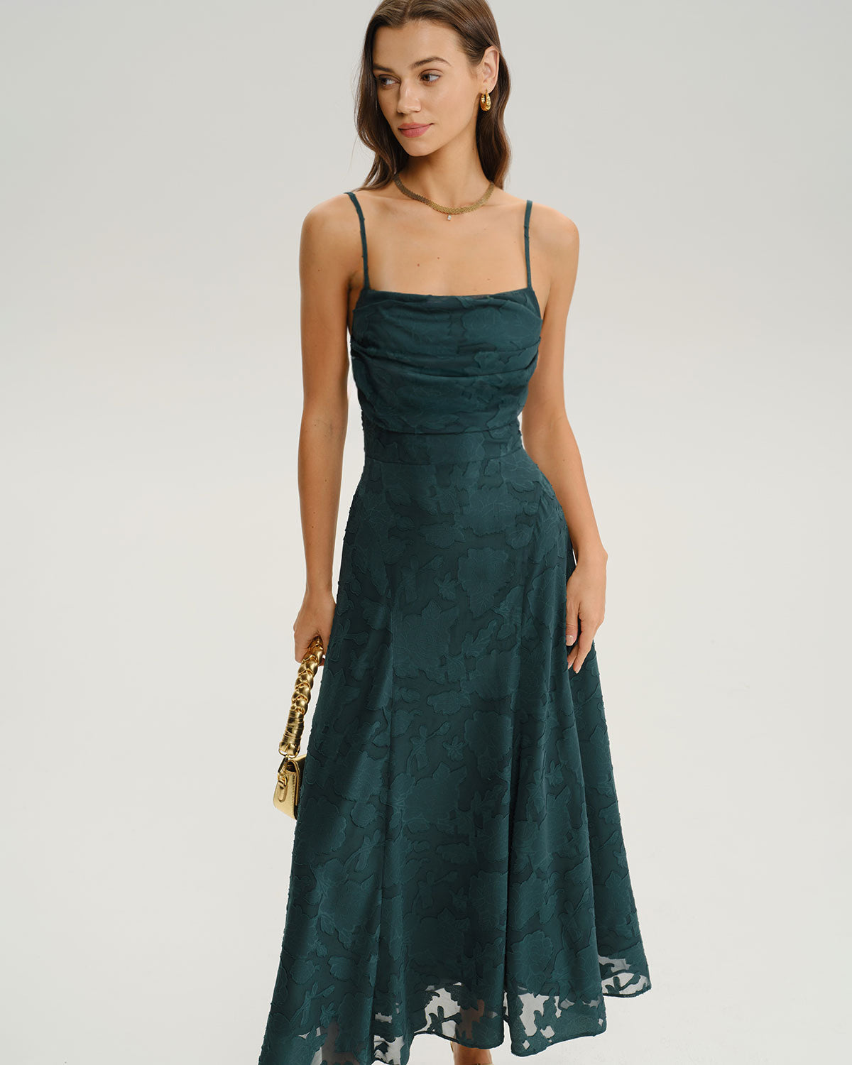 Maxi jurk met spaghettibandjes en elegante slip stijl