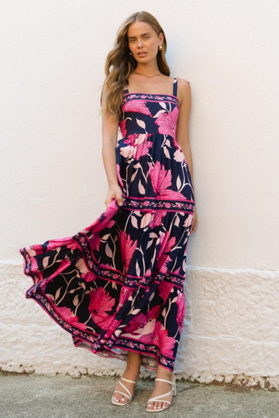 Maxi zomerjurk met bloemenprint en strikbandjes voor een stijlvolle look