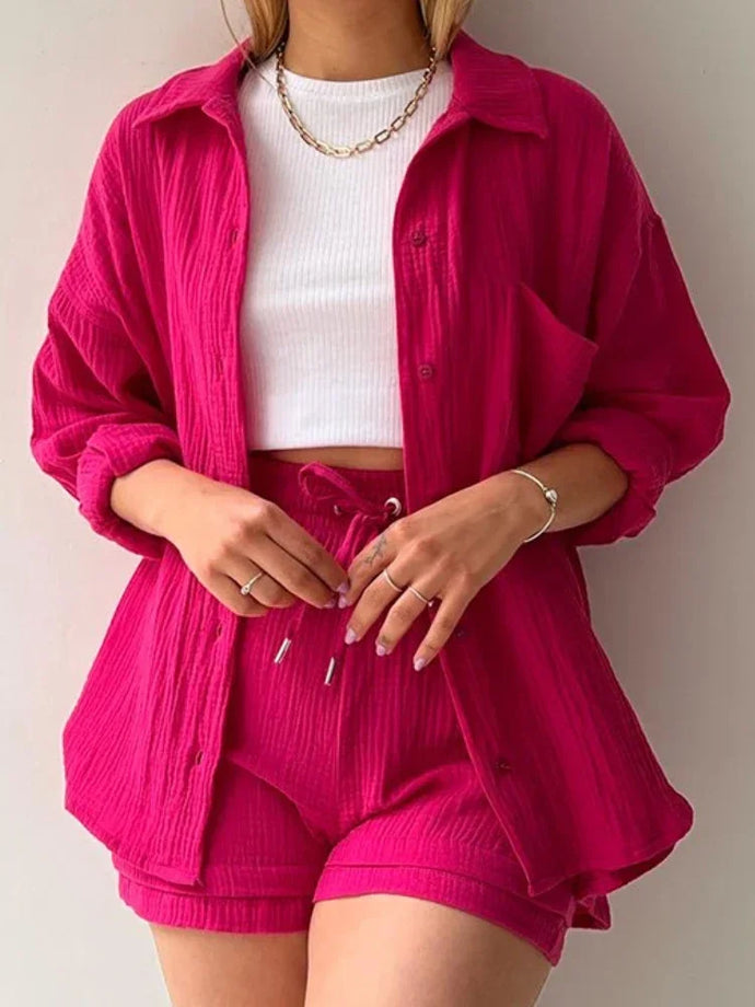 Tweedelige dames zomerset met blouse en korte broek voor een casual look