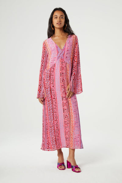 Lange zomerse damesjurk met print en wijde lange mouwen voor een ontspannen look