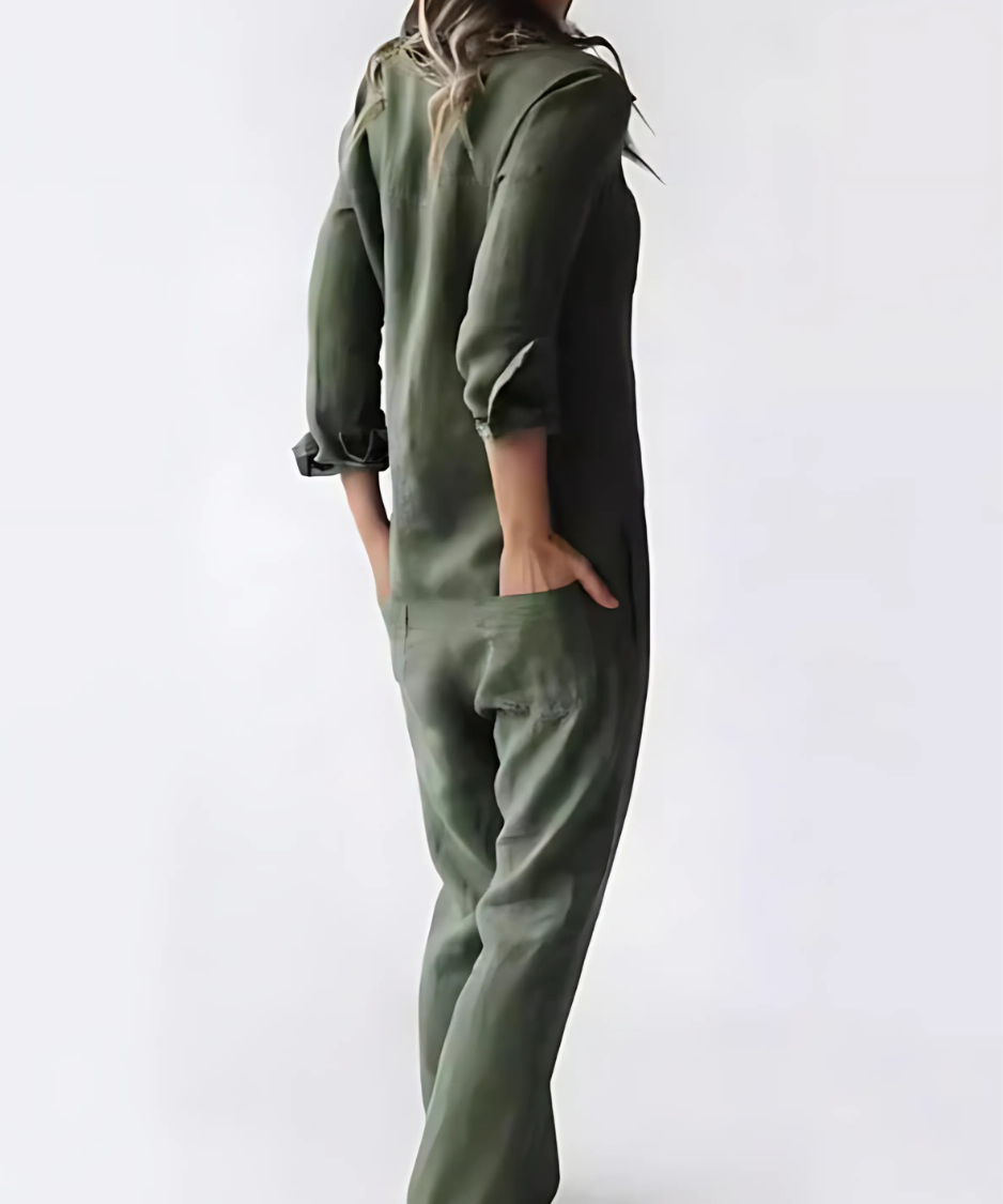 Lange damesjumpsuit met knoopdetails en lange mouwen voor een moderne en luchtige stijl
