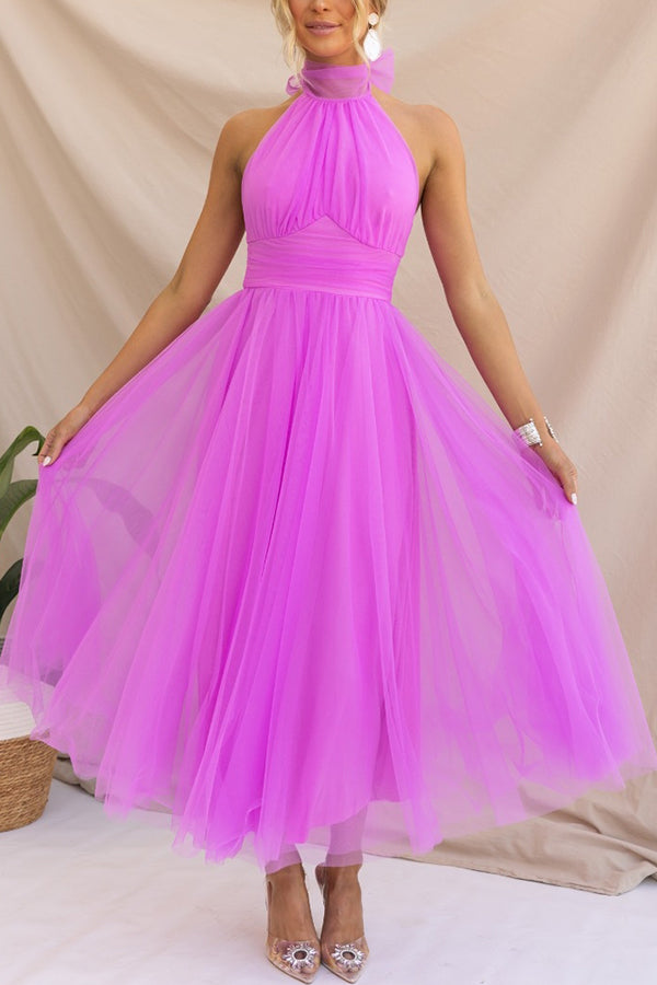Halter maxi-jurk met geplooide details voor een stijlvolle uitstraling