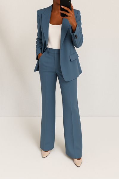 Damespak met elegante blazer en bijpassende broek in klassieke stijl