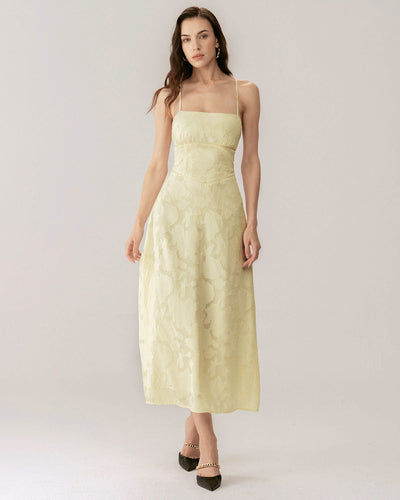 Maxi jurk met spaghettibandjes en elegante slip stijl