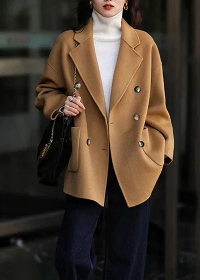 Stijlvolle Camel Coat met Peter Pan Kraag en Zakjes voor Herfstmode