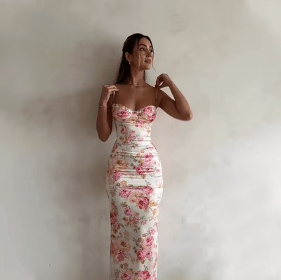 Zomerse maxi jurk met bloemenmotief en dunne bandjes