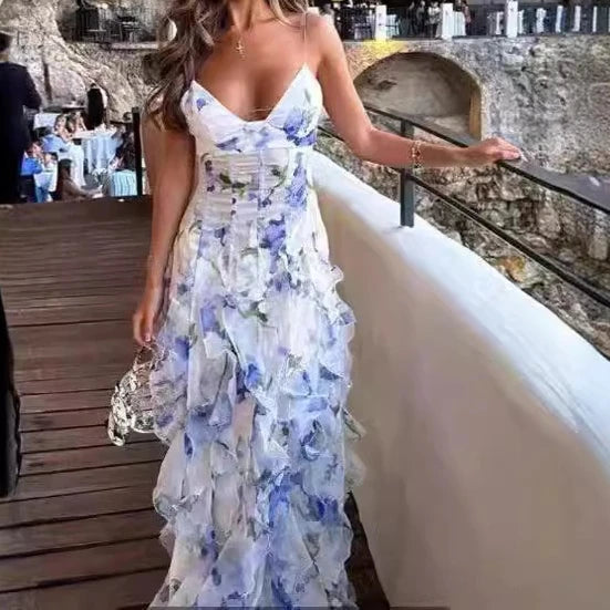 Zomerse maxi jurk met bloemenpatroon ruches en fijne bandjes voor een speelse look