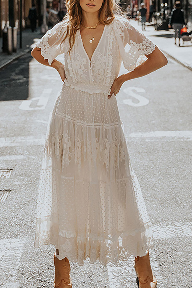 Bohemian maxi jurk met geborduurde details in elegante stijl