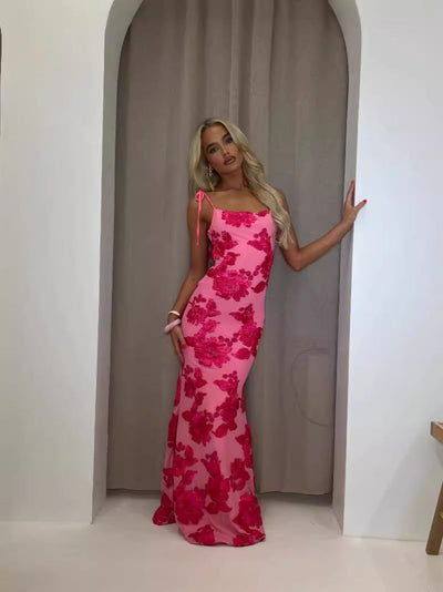 Maxi damesjurk met fijne bandjes en elegante uitstraling