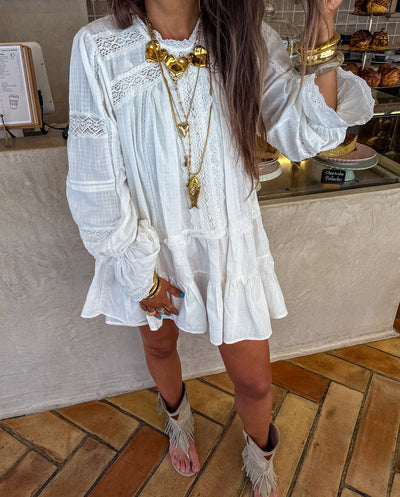 Zomerse boho mini jurk met lange mouwen en speelse ruches