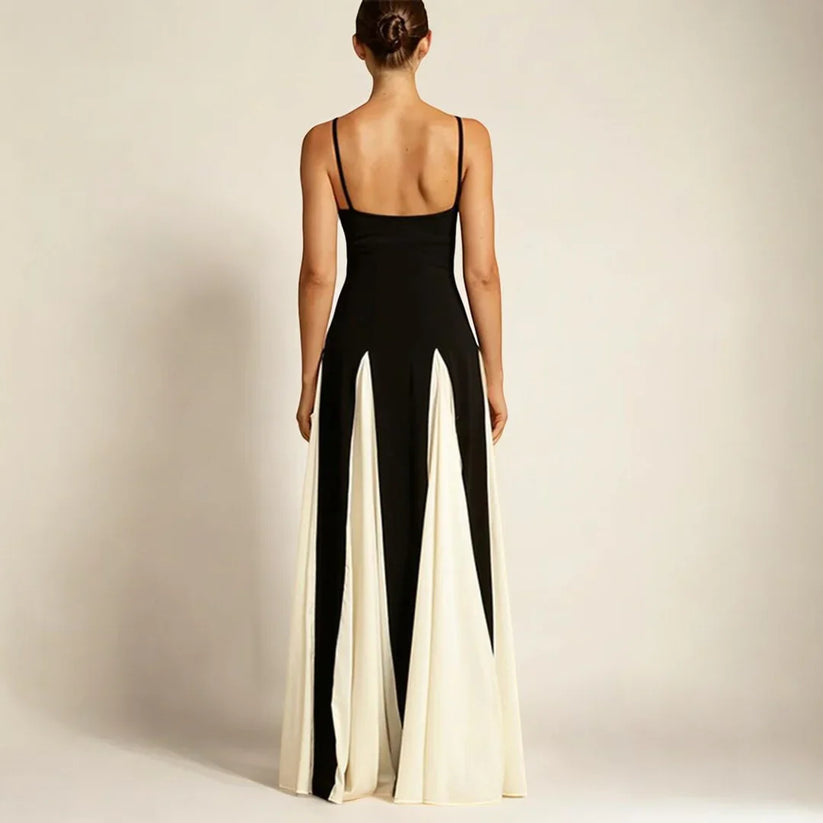 Elegante maxi jurk met smalle bandjes en verfijnde stijl