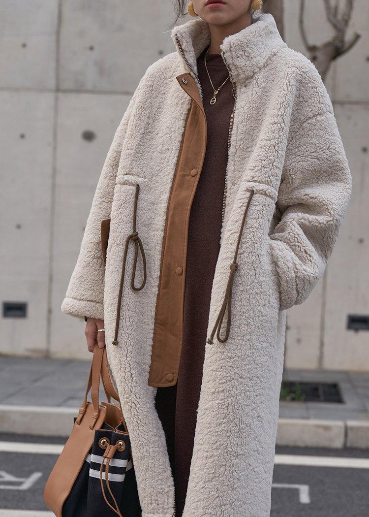 Nude Plus Size Winterjas met Hoge Hals en Trekkoord - Stijlvolle Buitenkleding voor Koude Dagen