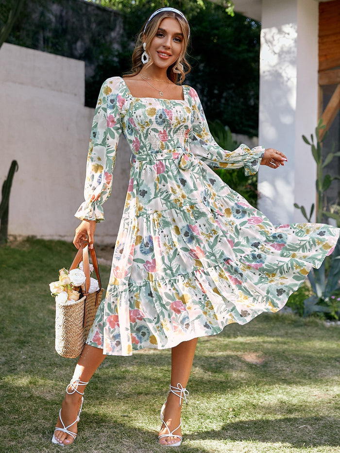 Lange damesjurk met vierkante hals bloemenprint en boho stijl met wijde mouwen