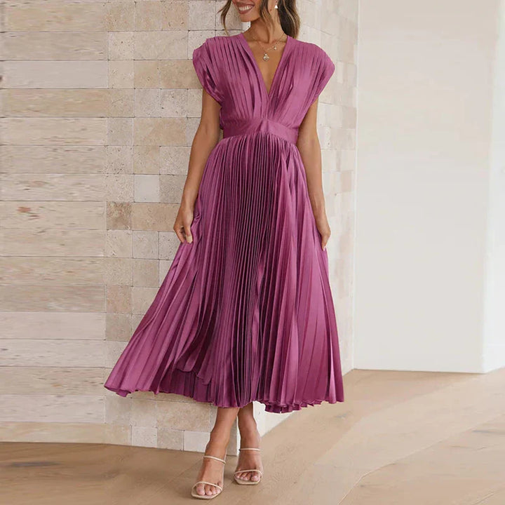 Elegante midi jurk met plooien v hals en korte mouwen