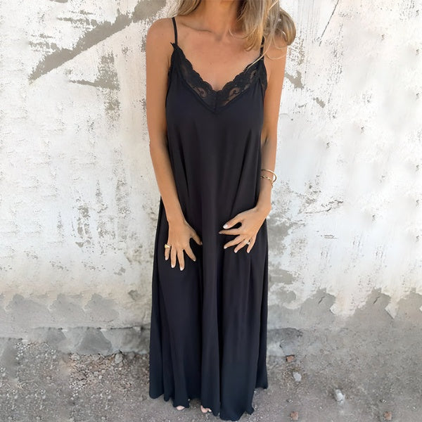 Elegante maxi jurk met v hals en dunne bandjes in nachthemdstijl