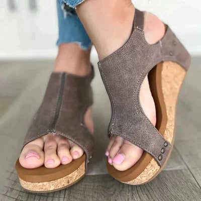 Vrouwensandalen met lage zool en comfortabele casual uitstraling