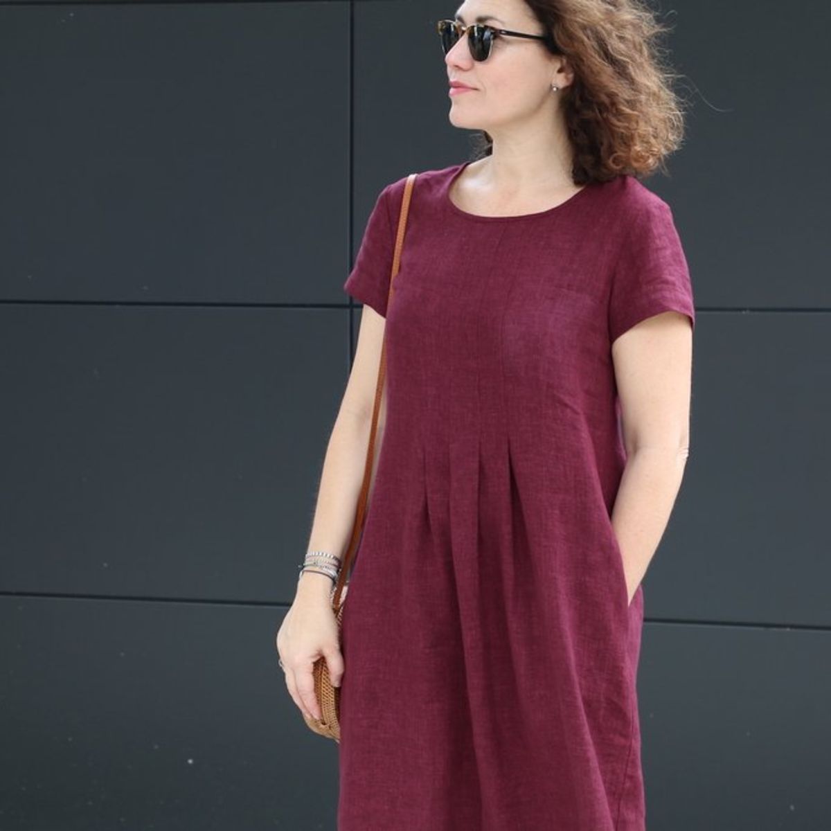 Casual damesjurk met korte mouwen en elegante uitstraling