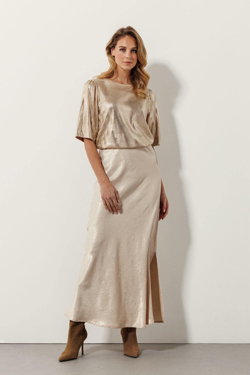 Lange geplooide rok met glanzend effect voor een stijlvolle look