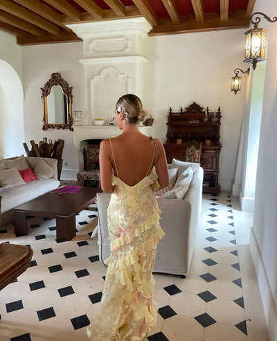 Elegante lange jurk met ruches dunne bandjes en open rug