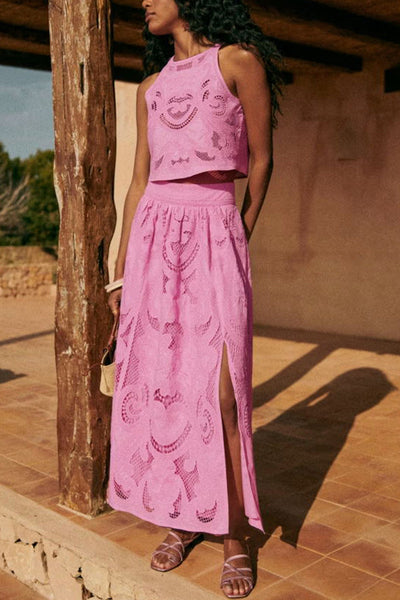 Stijlvolle zomerset met mouwloze top en lange rok