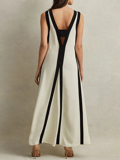 Elegante mouwloze maxi jurk met moderne uitstraling