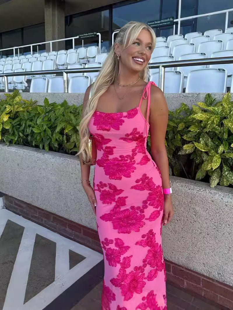 Maxi damesjurk met fijne bandjes en elegante uitstraling