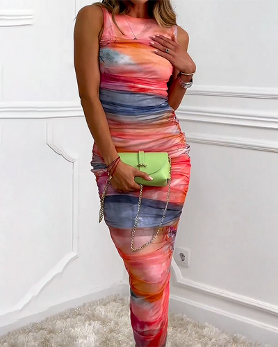 Geplooide jurk met een ronde halslijn en een tie-dye print