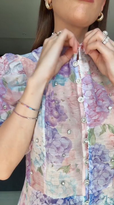 Boho maxi jurk met knopen ceintuur en wijde korte mouwen