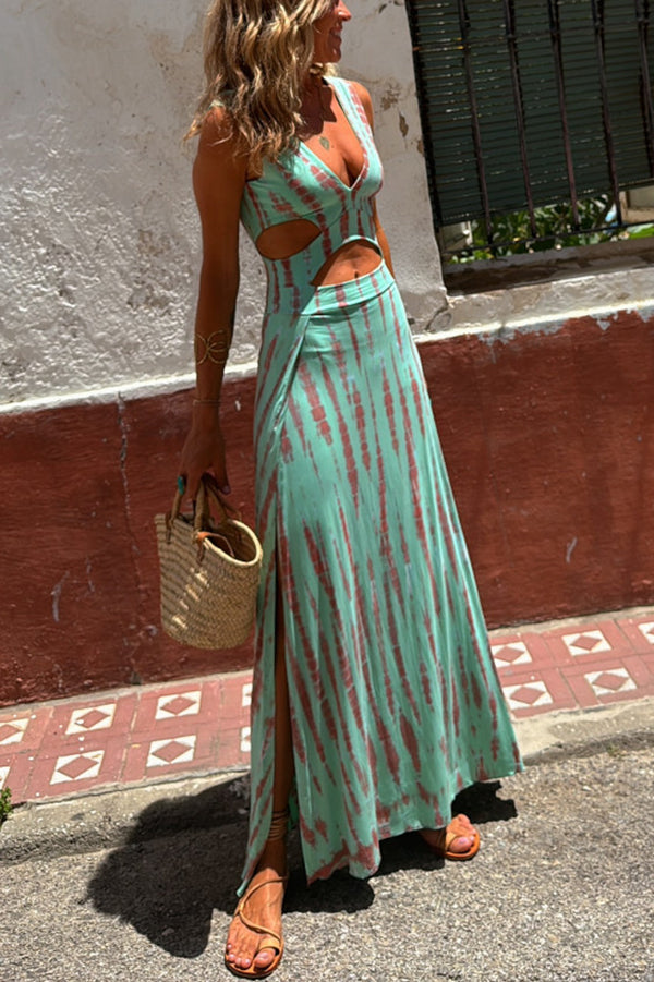 Karla - Eleanor jurk met tie-dye print en uitsnijding, split en stretch