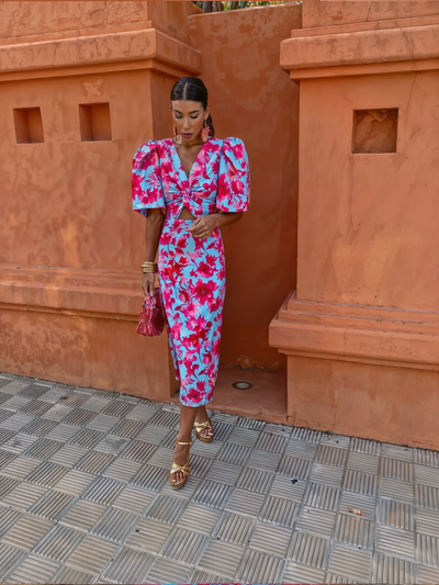 Elegante damesjurk met print v-hals en korte pofmouwen