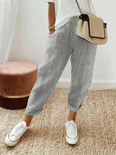 Gestreepte cropped broek voor een stijlvolle en alledaagse uitstraling