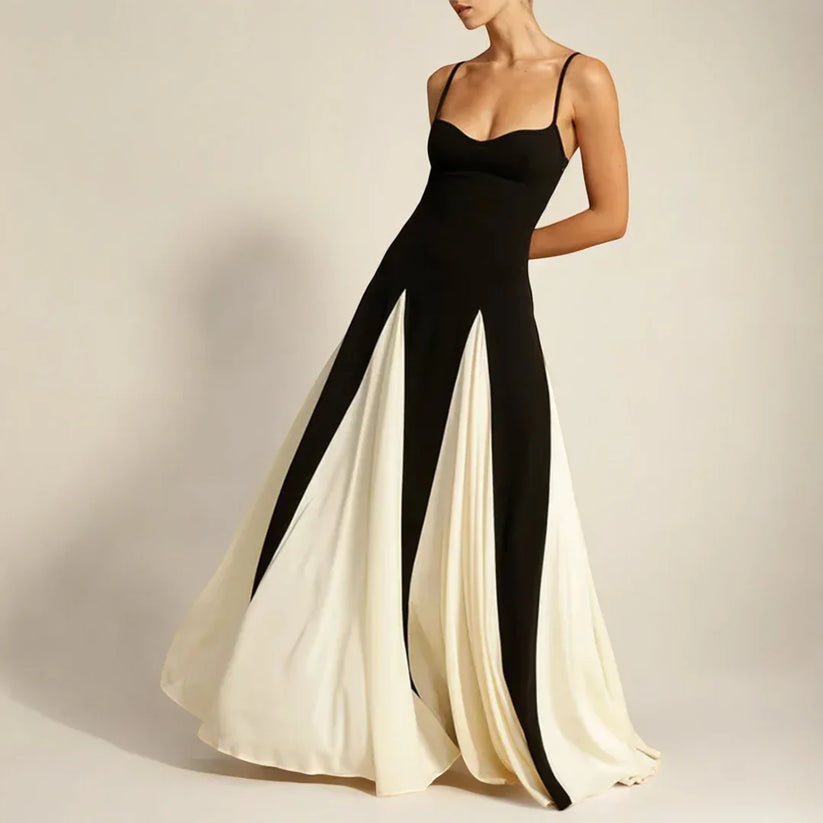 Elegante maxi jurk met smalle bandjes en verfijnde stijl