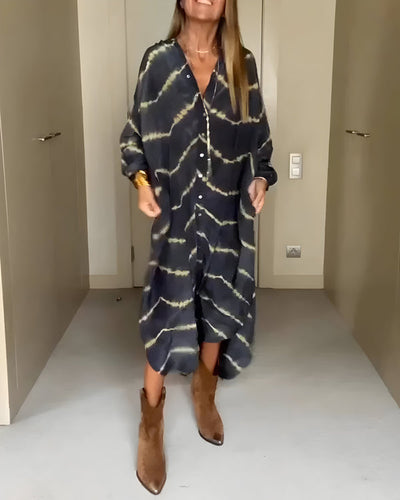 Lange boho jurk met knopen en elegante uitstraling