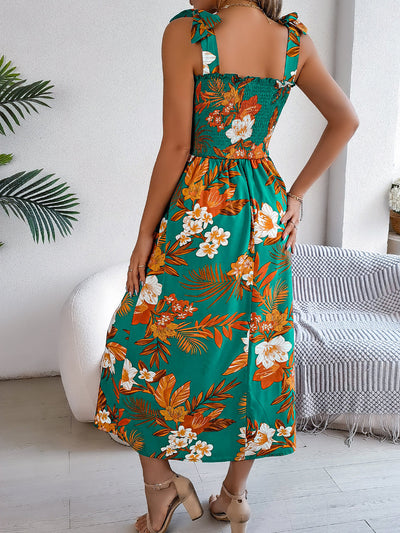 Zomerse lange jurk met bloemenprint en smalle bandjes voor een elegante look