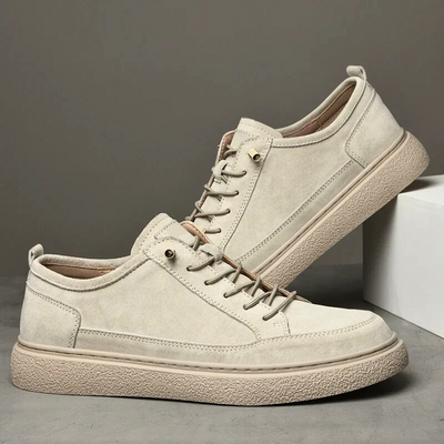 Herensneakers met een tijdloos ontwerp en een nonchalant uitstraling