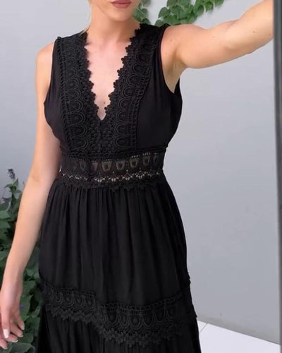 Zomerse midi jurk zonder mouwen met elegante uitstraling
