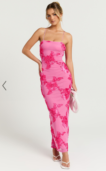 Maxi damesjurk met fijne bandjes en elegante uitstraling