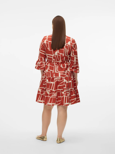 Casual korte jurk met geometrisch patroon en V-hals